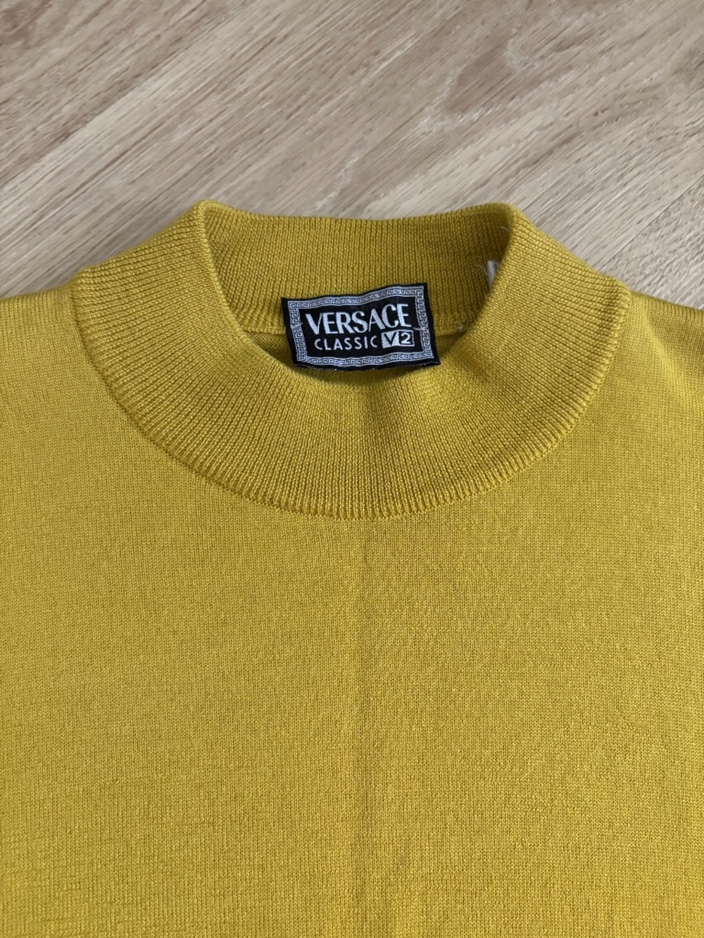 Vintage Versace Classic V2 Yellow Merino Wool Sweater Made in Italy Men’s Large